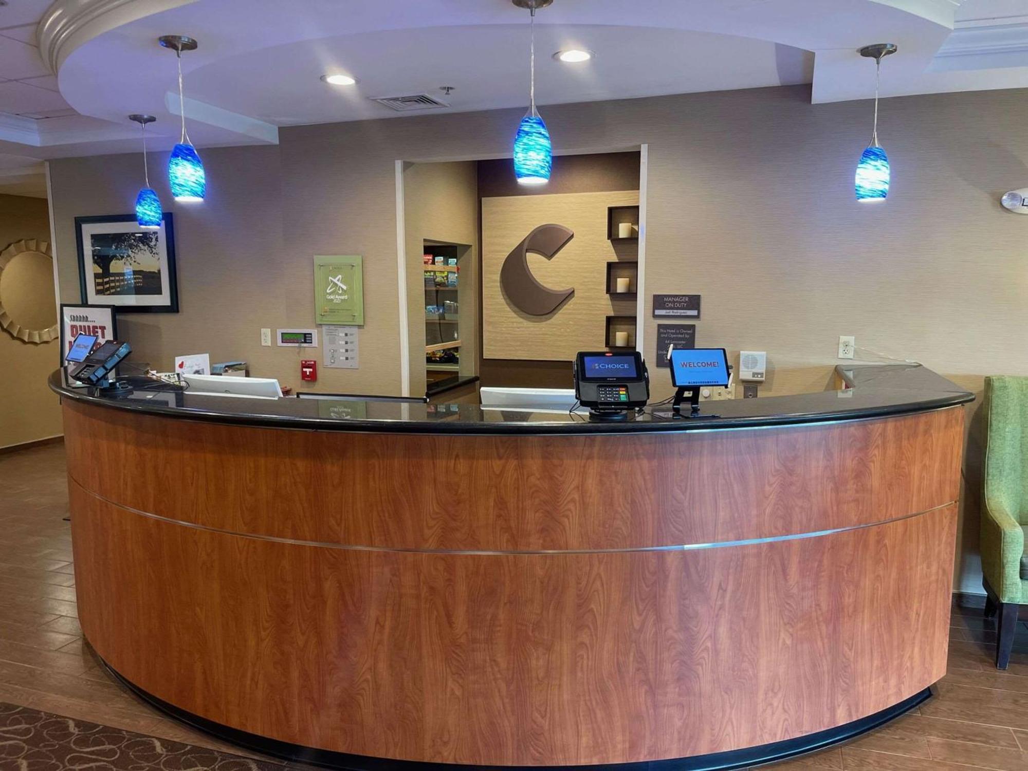 Comfort Suites Lancaster Amish Country Smoketown  Exterior foto